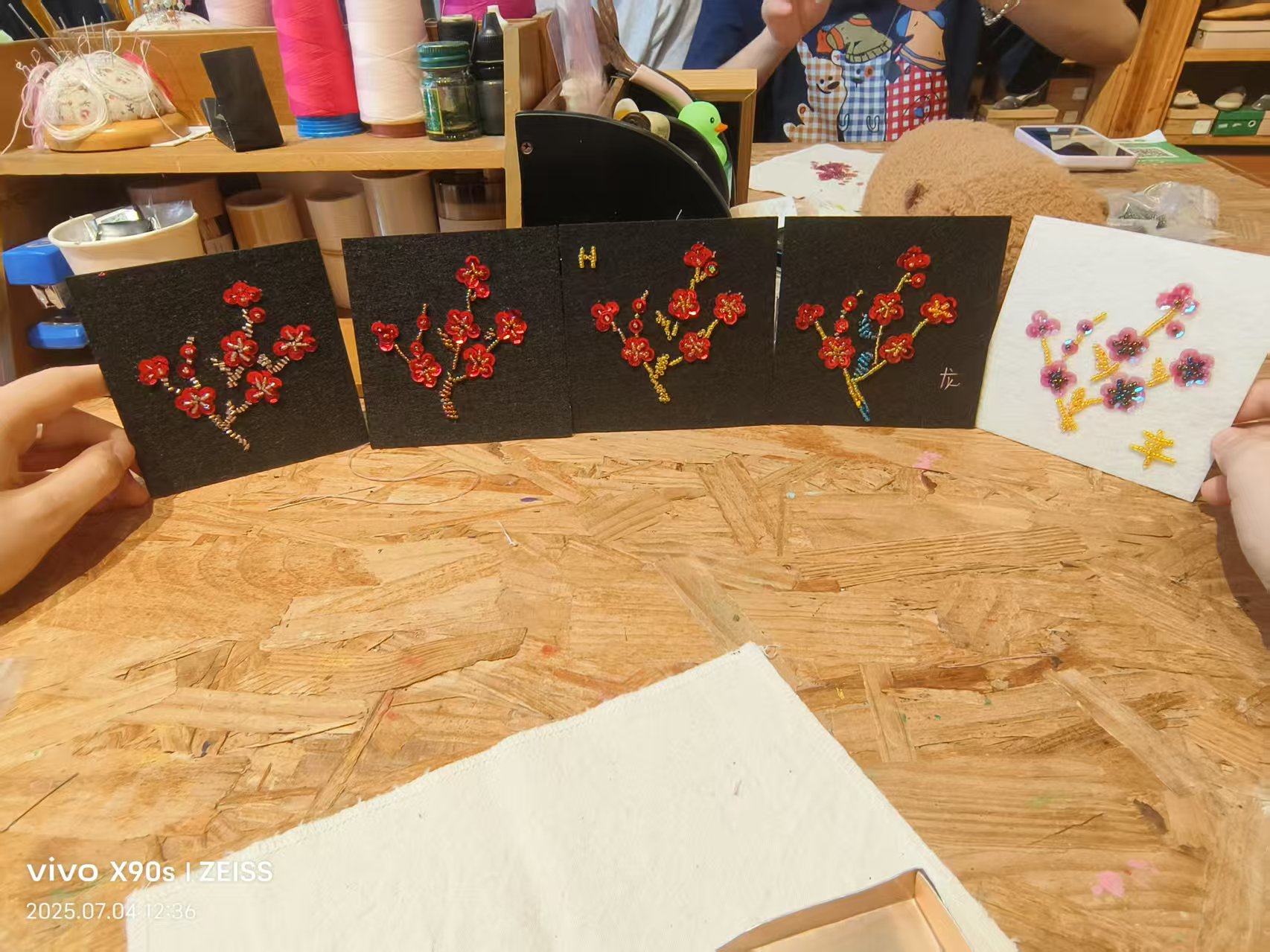 团队成员作品2.jpg 团队成员作品2.jpg